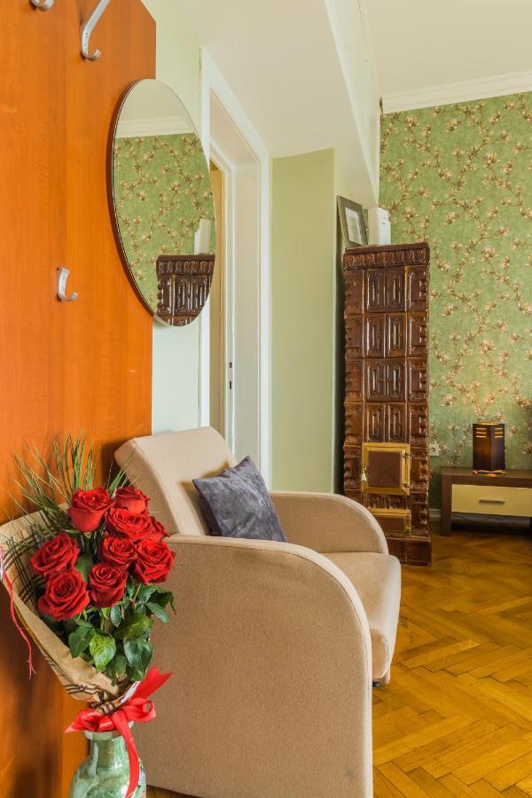 Panoramic Cismigiu Park Apartment Bucharest Exterior photo