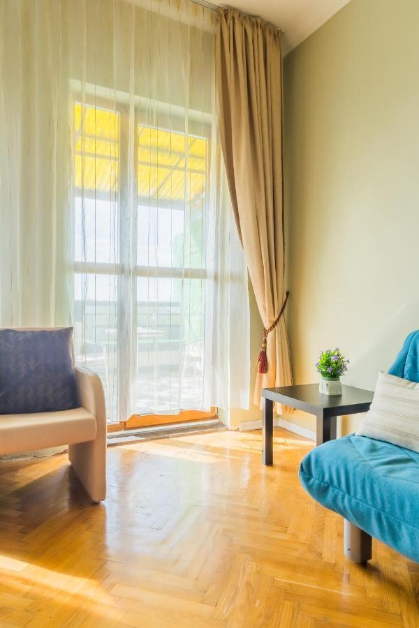 Panoramic Cismigiu Park Apartment Bucharest Exterior photo