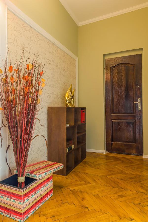 Panoramic Cismigiu Park Apartment Bucharest Exterior photo