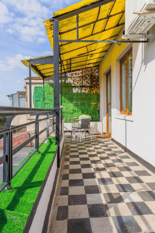 Panoramic Cismigiu Park Apartment Bucharest Exterior photo